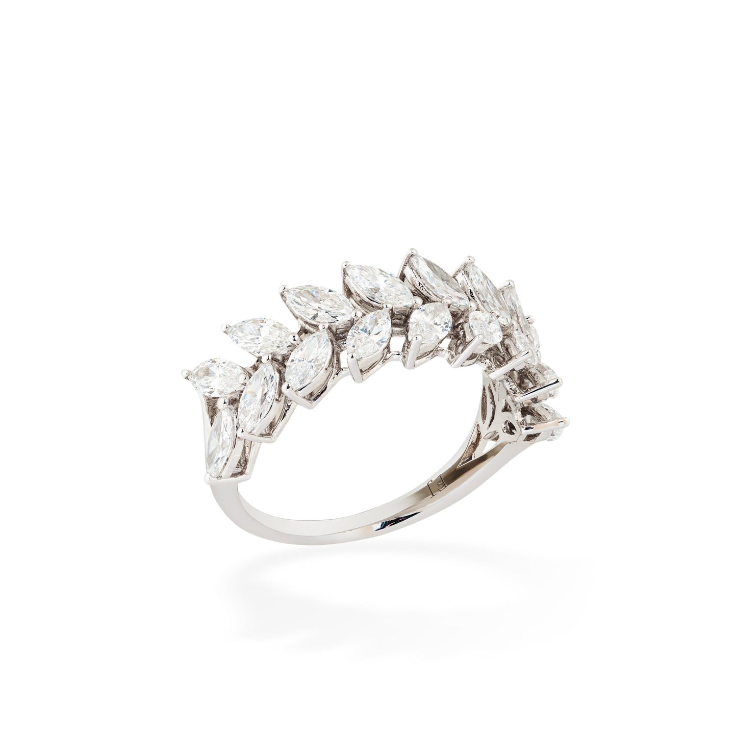Nature's Touch: Intricate Leaf Design Ring - ETERNAL JEWEL
