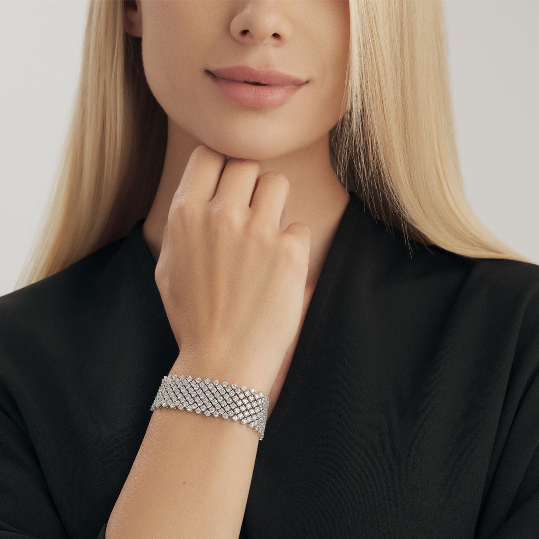 Elevate your wrist with timeless elegance—a diamond bracelet that captures the brilliance of every moment. - ETERNAL JEWEL