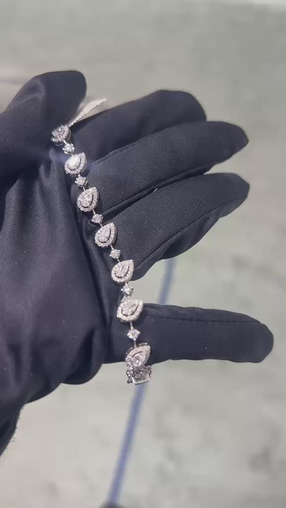 Pear Cut Diamond Link Bracelet