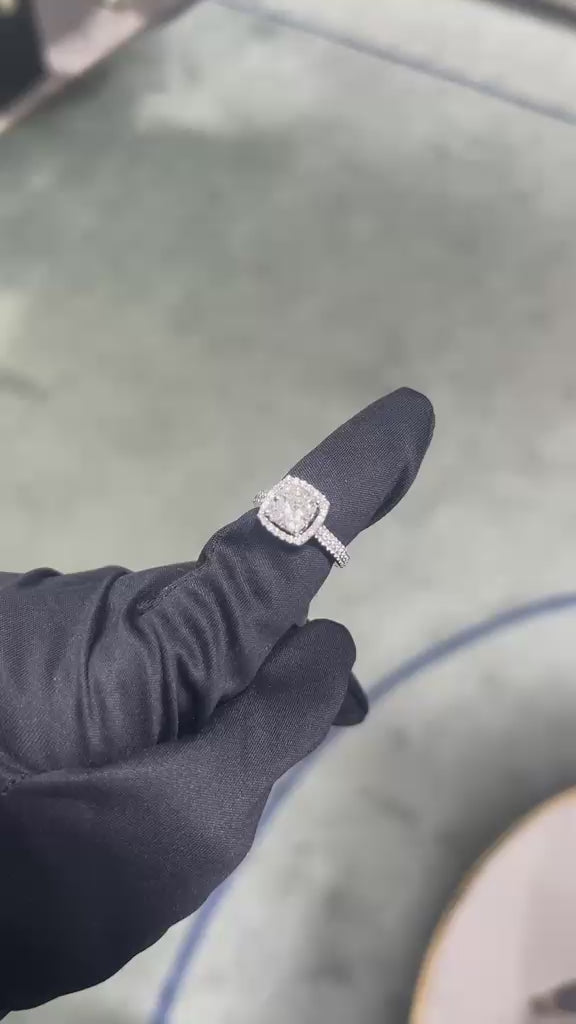The Duchess Halo Diamond Ring