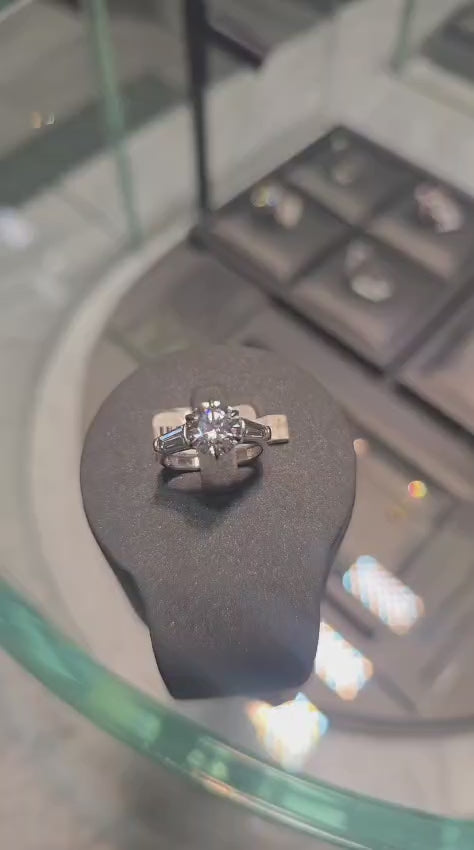 Round Brilliance Diamond Ring