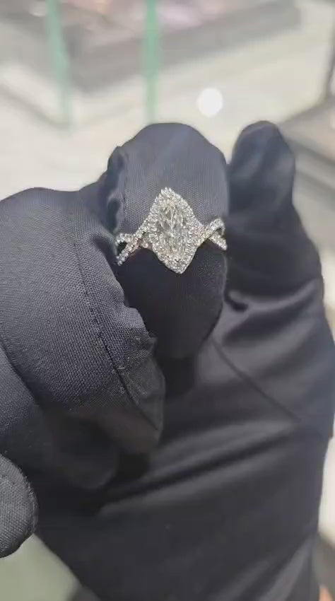 Exquisite Diamond Ring