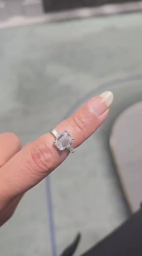 Emerald Cut with Tapered Baguette Side Stones