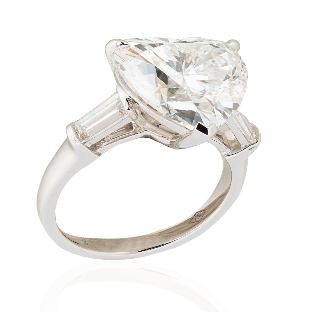 Stunning Heart - Shaped Diamond Ring - ETERNAL JEWEL