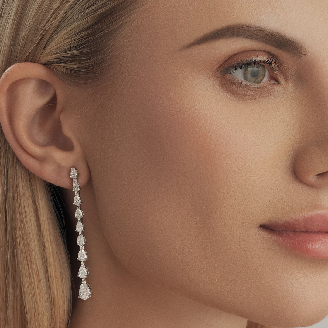 Timeless elegance: Long Earrings with pear-shaped diamonds - ETERNAL JEWEL